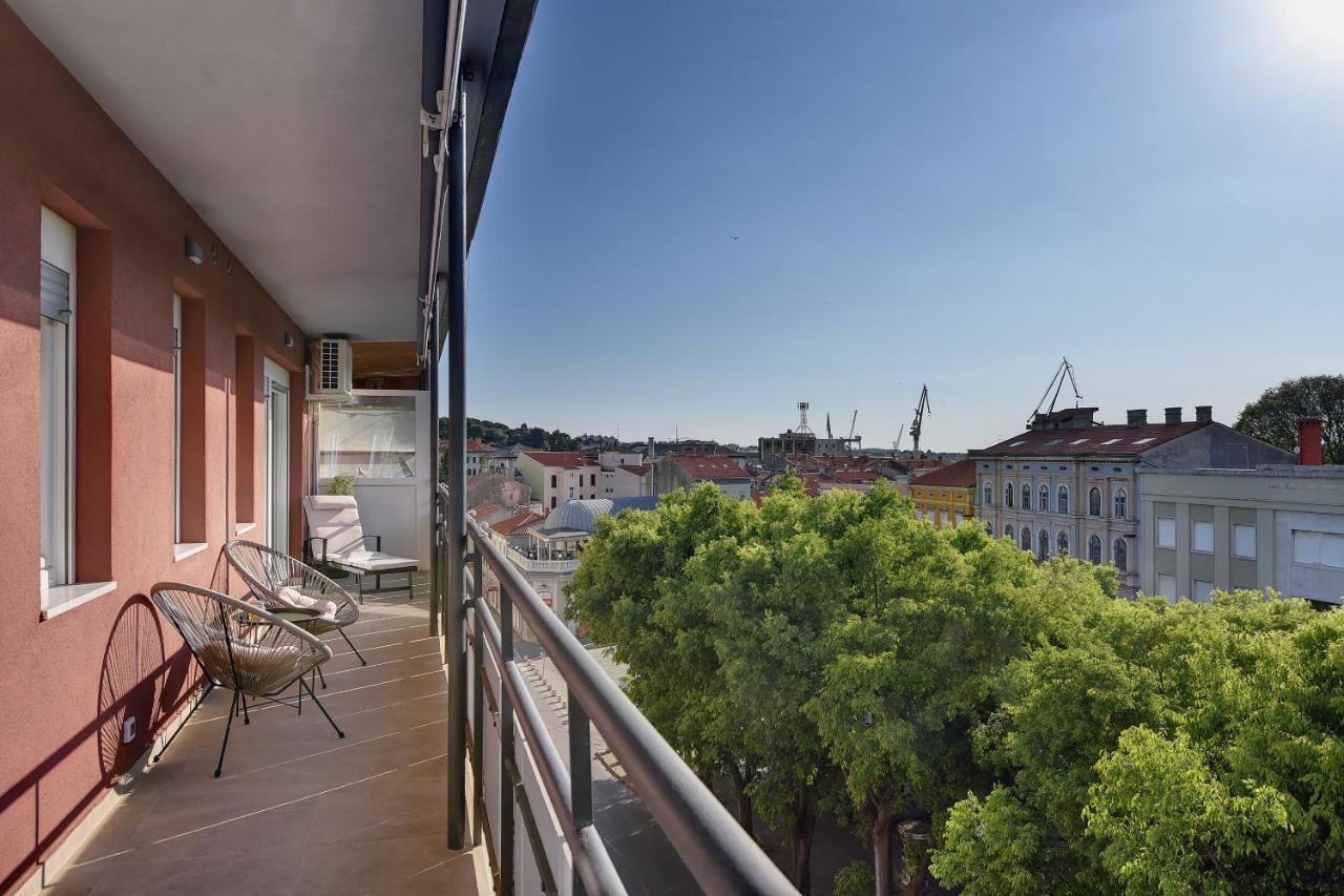 Giardini Penthouse Apartment Pula Buitenkant foto