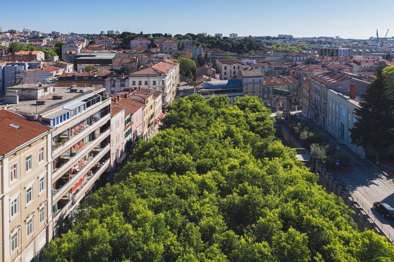 Giardini Penthouse Apartment Pula Buitenkant foto
