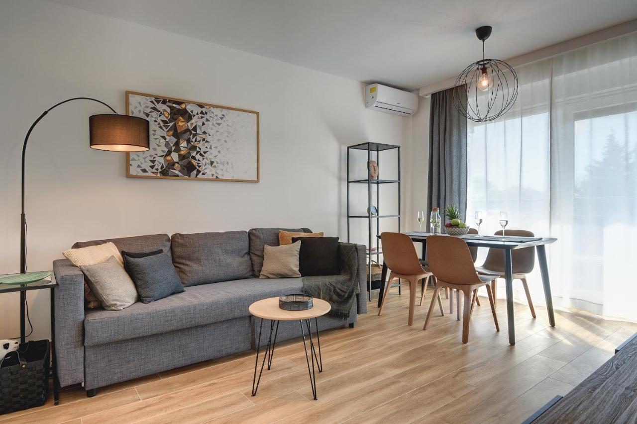 Giardini Penthouse Apartment Pula Buitenkant foto
